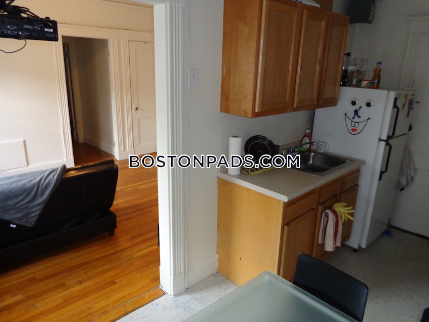 BOSTON - FENWAY/KENMORE - 1 Bed, 1 Bath - Image 4