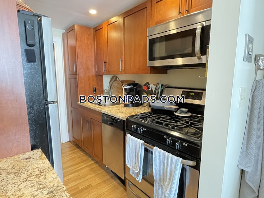 BOSTON - BEACON HILL - 2 Beds, 1 Bath - Image 2