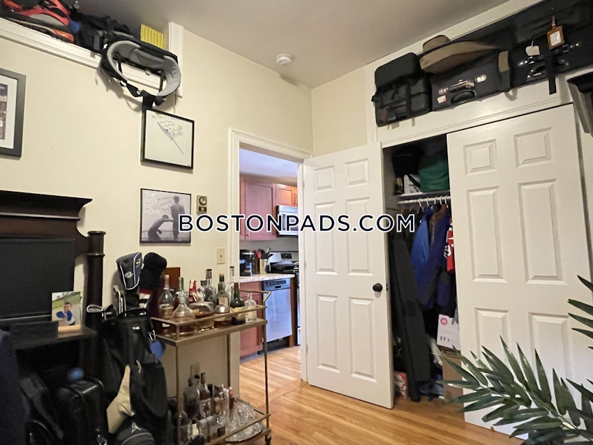 BOSTON - BEACON HILL - 2 Beds, 1 Bath - Image 9