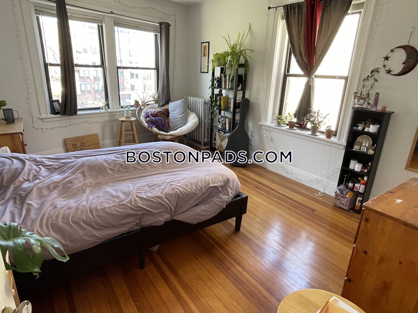 BOSTON - ALLSTON/BRIGHTON BORDER - 3 Beds, 1 Bath - Image 27