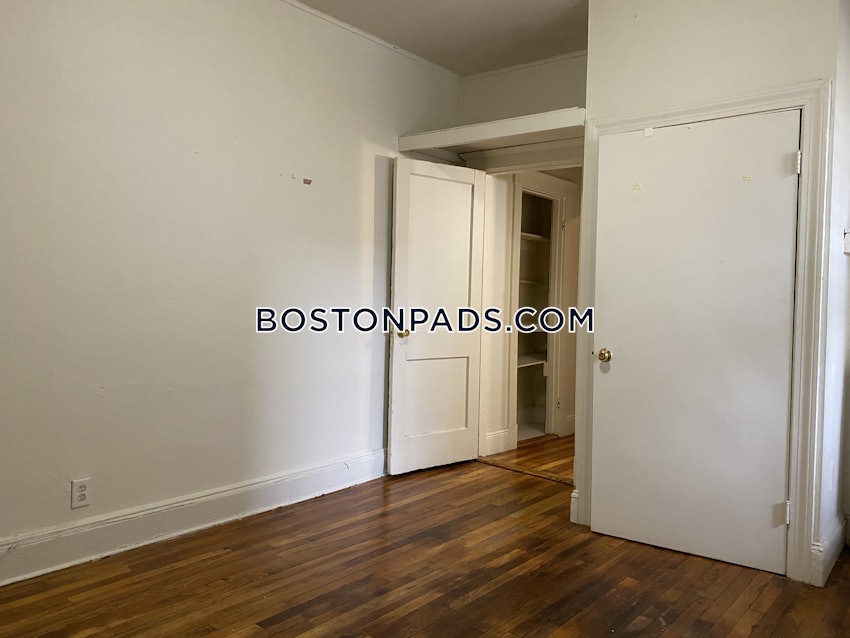 BOSTON - ALLSTON/BRIGHTON BORDER - 2 Beds, 1 Bath - Image 3