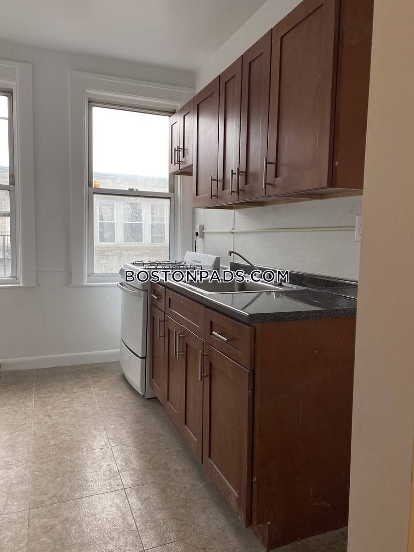 BOSTON - ALLSTON/BRIGHTON BORDER - 2 Beds, 1 Bath - Image 27