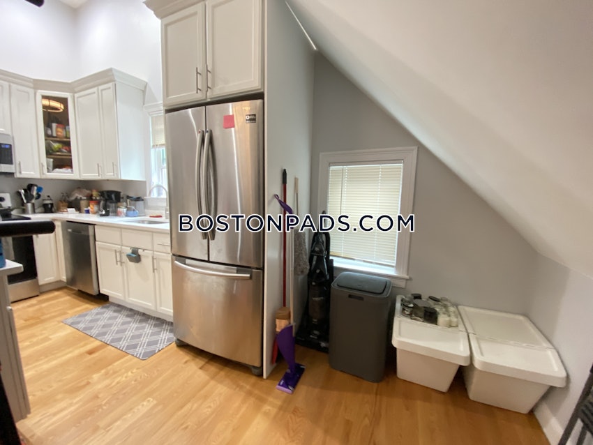 BOSTON - JAMAICA PLAIN - FOREST HILLS - 3 Beds, 1 Bath - Image 3