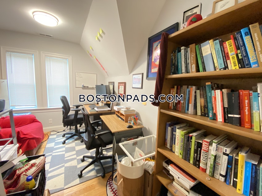 BOSTON - JAMAICA PLAIN - FOREST HILLS - 3 Beds, 1 Bath - Image 10