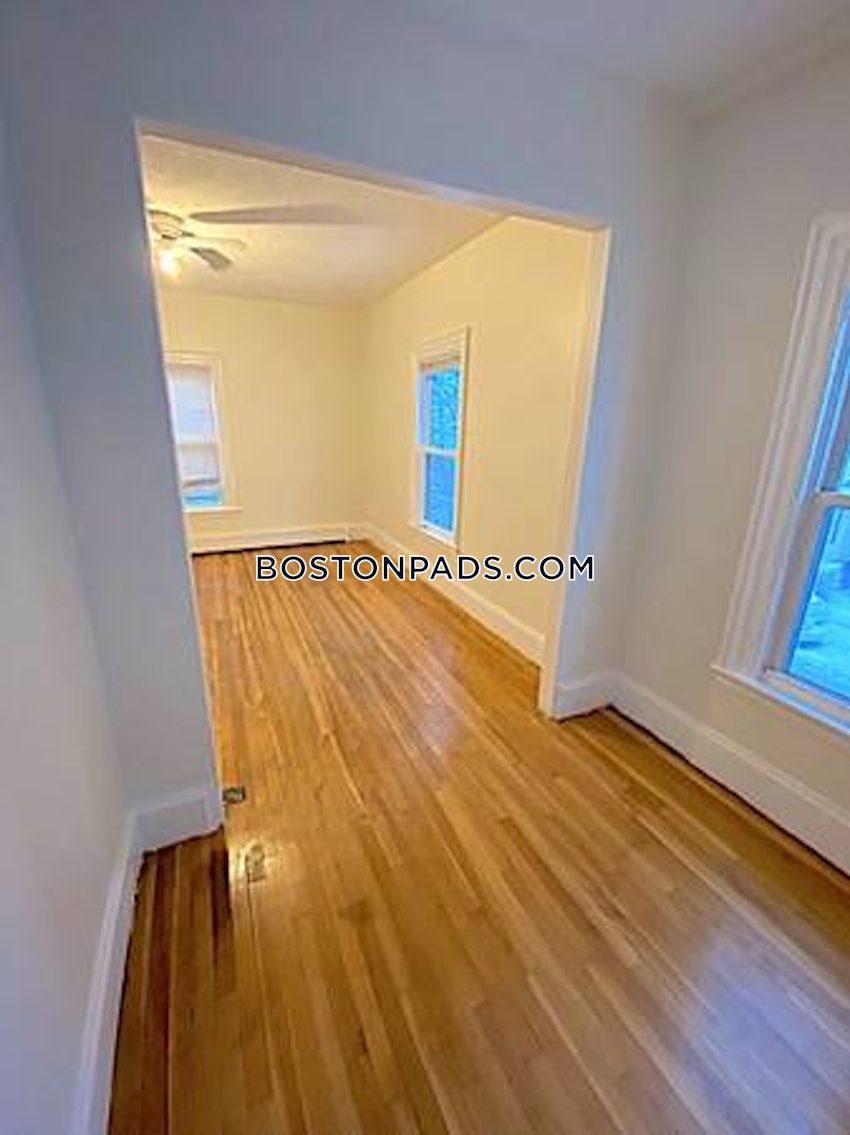 CAMBRIDGE - INMAN SQUARE - 6 Beds, 3 Baths - Image 10