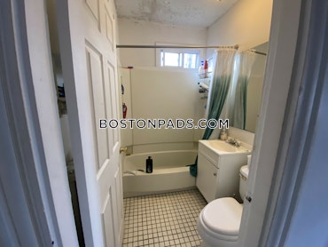 Boston - 5 Beds, 1.5 Baths