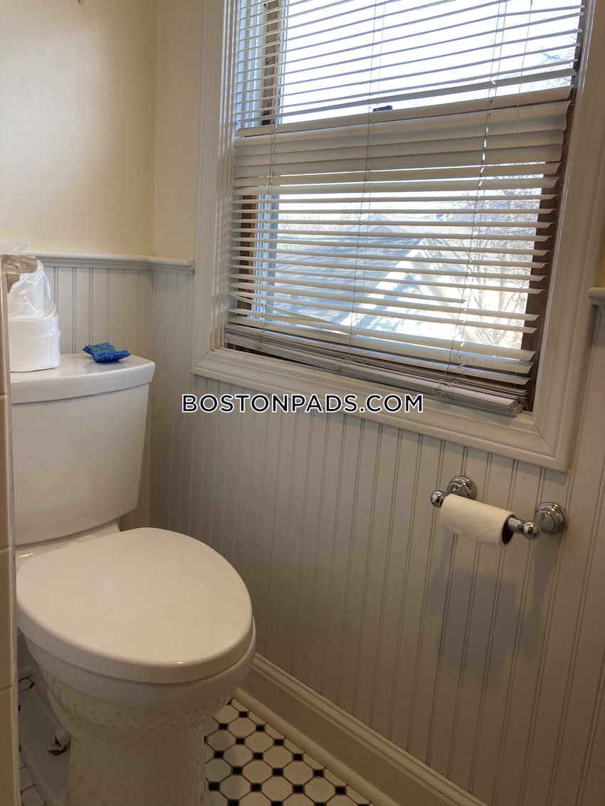 CAMBRIDGE - CENTRAL SQUARE/CAMBRIDGEPORT - 5 Beds, 2 Baths - Image 16