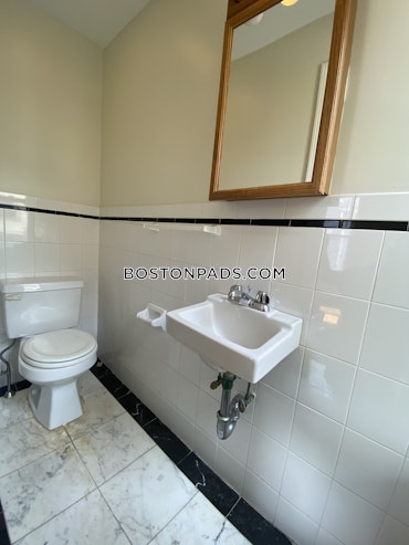 Boston - 2 Beds, 1 Baths