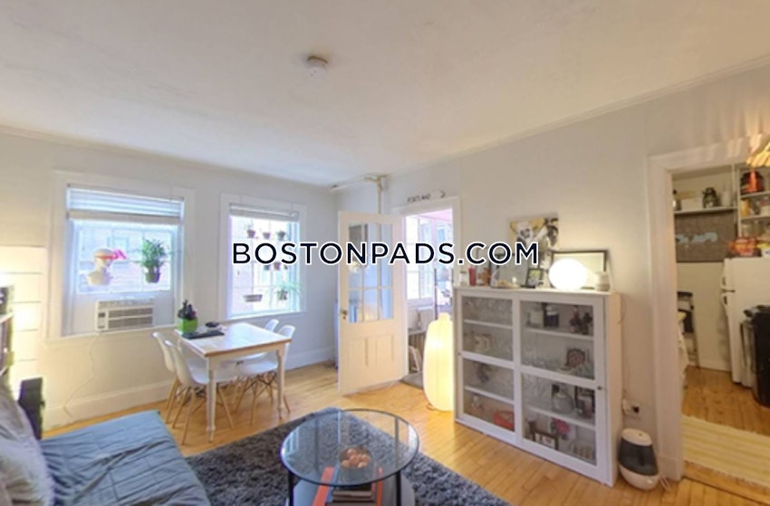 CAMBRIDGE - HARVARD SQUARE - 1 Bed, 1 Bath - Image 7