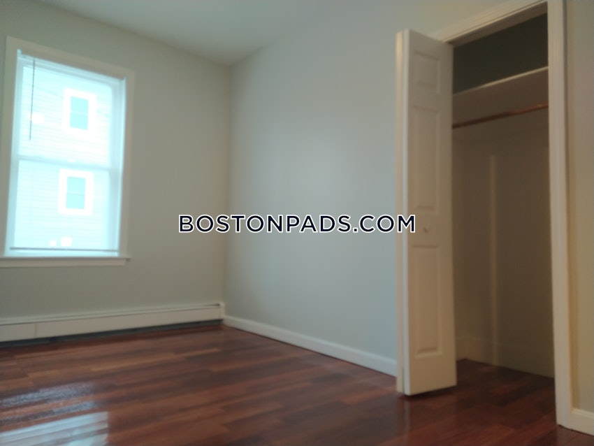 BOSTON - DORCHESTER/SOUTH BOSTON BORDER - 3 Beds, 1 Bath - Image 2