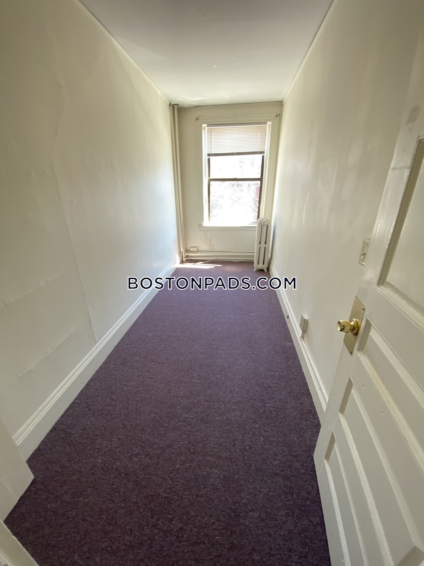 BOSTON - BACK BAY - 1 Bed, 1 Bath - Image 9