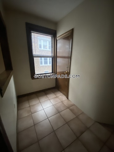 Boston - 2 Beds, 1 Baths