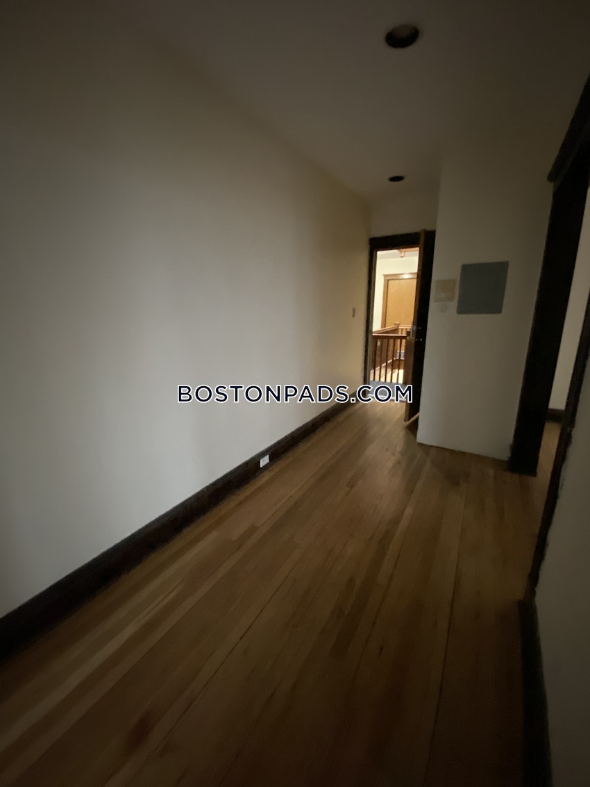 BOSTON - ALLSTON/BRIGHTON BORDER - 2 Beds, 1 Bath - Image 11