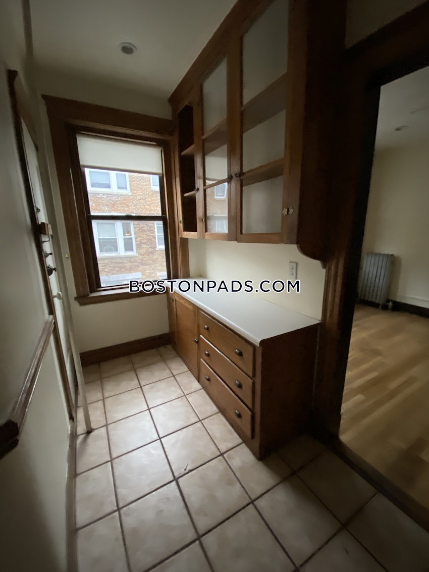 BOSTON - ALLSTON/BRIGHTON BORDER - 2 Beds, 1 Bath - Image 10