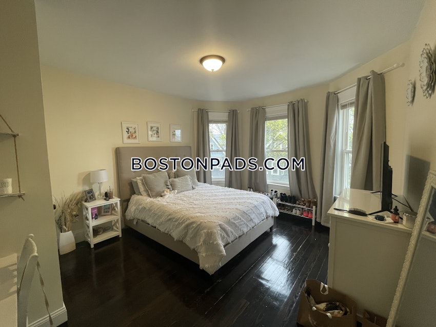 BOSTON - DORCHESTER - SAVIN HILL - 4 Beds, 2 Baths - Image 30