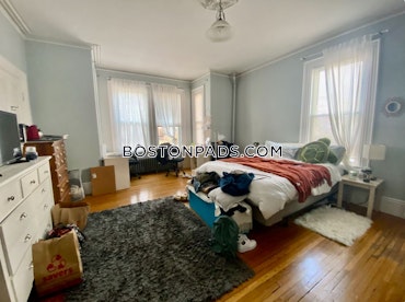 Boston - 3 Beds, 1 Baths