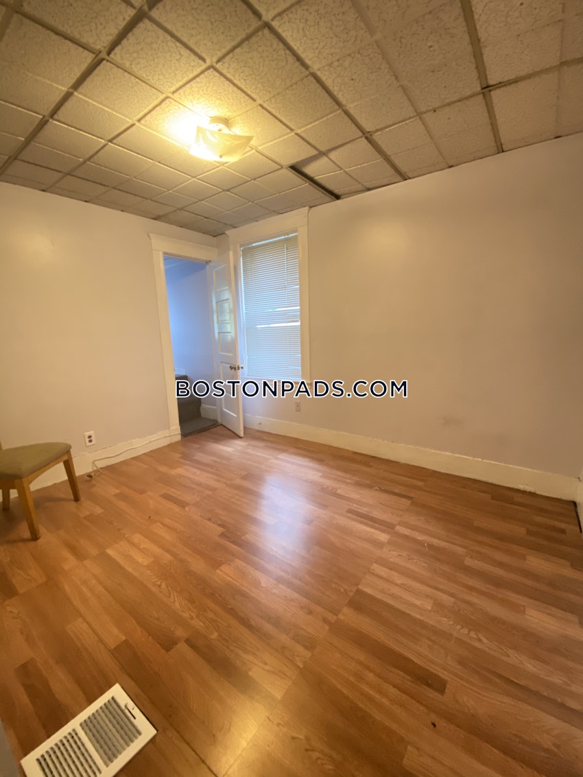 BOSTON - LOWER ALLSTON - 3 Beds, 1 Bath - Image 40