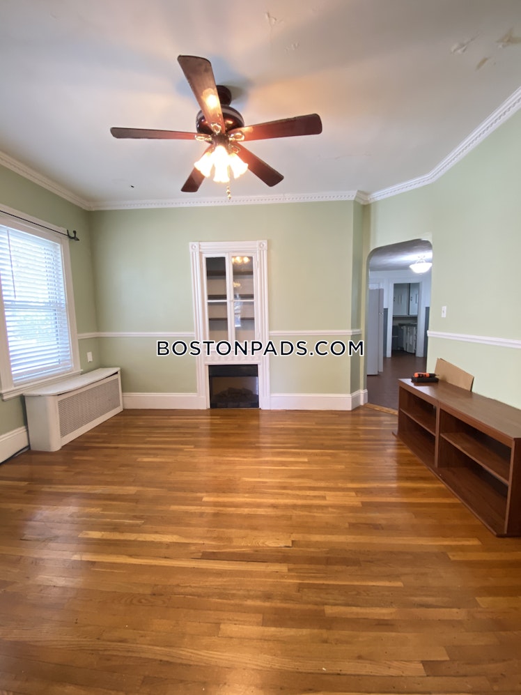 Savin Hill Ave., Boston