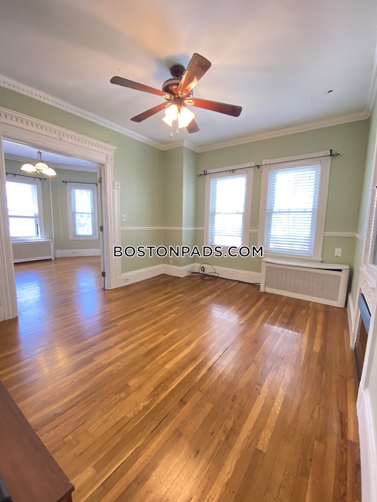 Savin Hill Ave., Boston