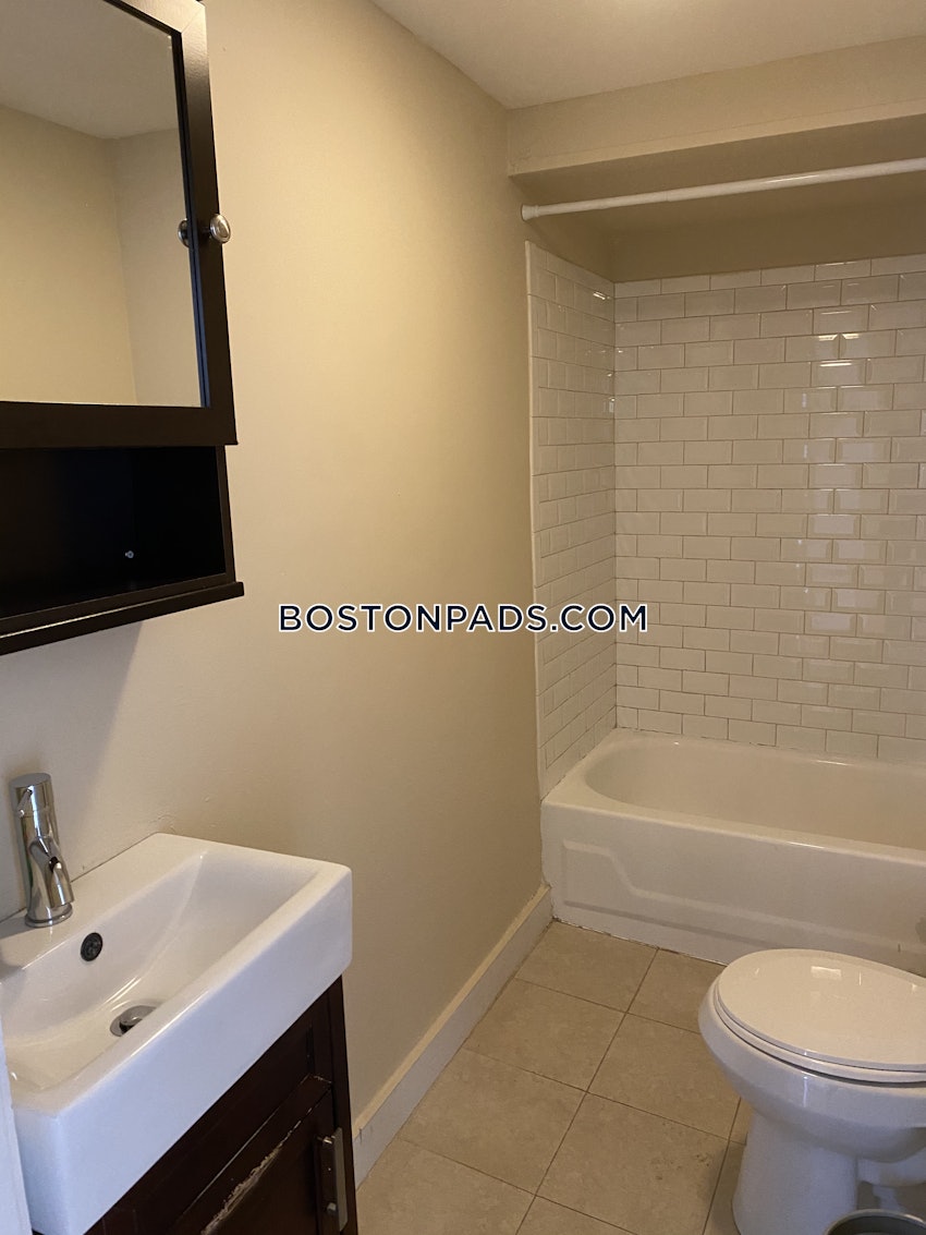 BOSTON - SOUTH BOSTON - WEST SIDE - 3 Beds, 1 Bath - Image 35
