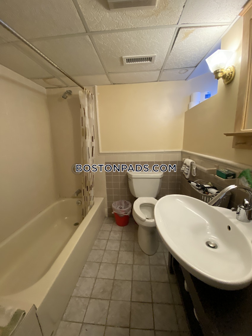 BOSTON - LOWER ALLSTON - 5 Beds, 3 Baths - Image 40