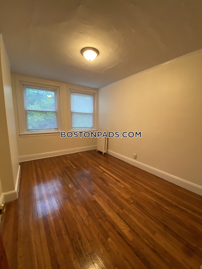 BOSTON - ALLSTON/BRIGHTON BORDER - 2 Beds, 1 Bath - Image 8