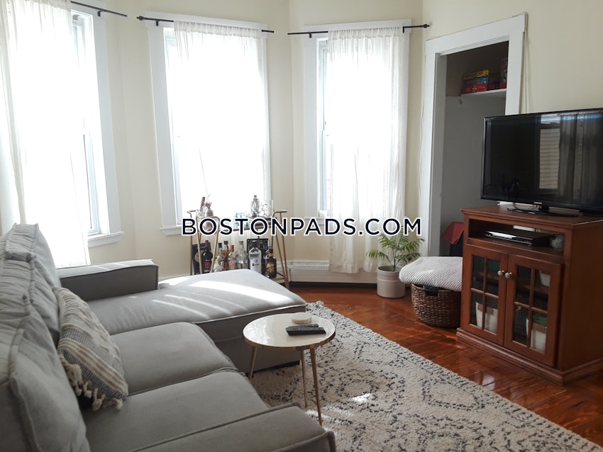 BOSTON - DORCHESTER - SAVIN HILL - 3 Beds, 1 Bath - Image 10