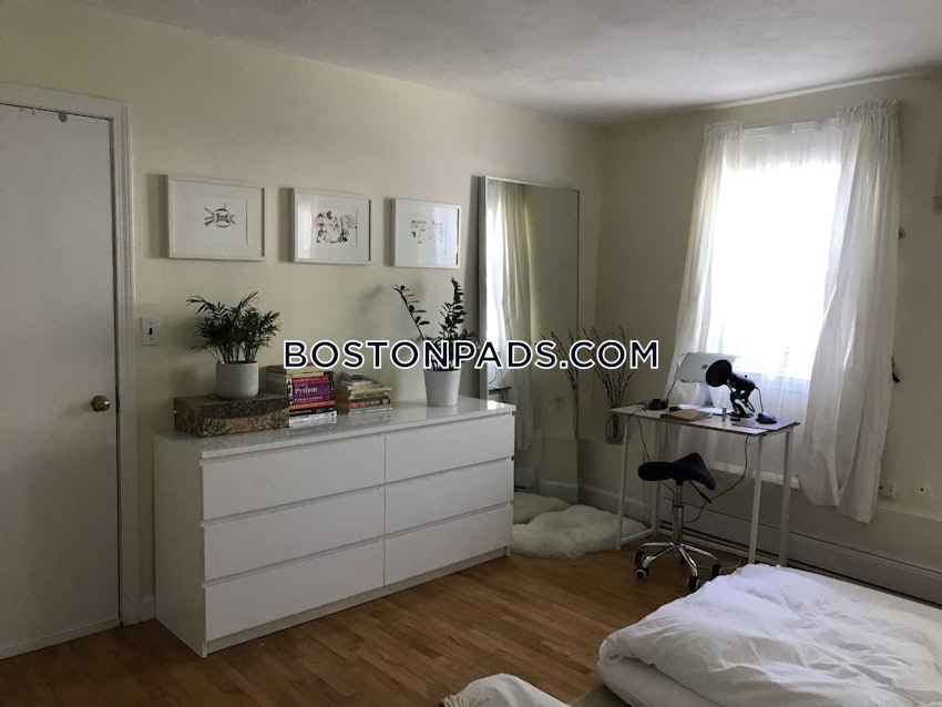 BOSTON - CHARLESTOWN - 1 Bed, 1 Bath - Image 4