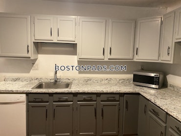 Boston - 2 Beds, 2 Baths