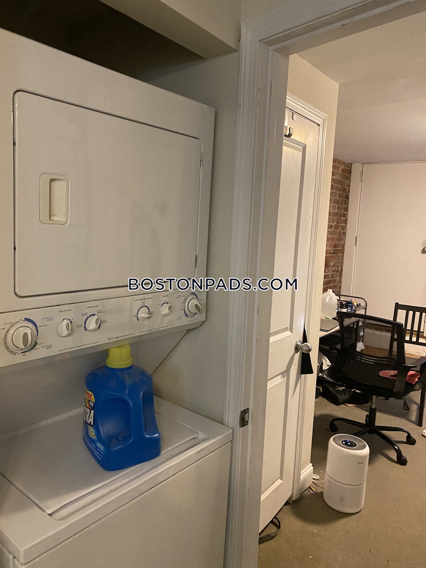 BOSTON - NORTHEASTERN/SYMPHONY - 3 Beds, 2 Baths - Image 3