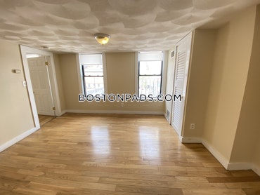 Boston - 2 Beds, 1 Baths