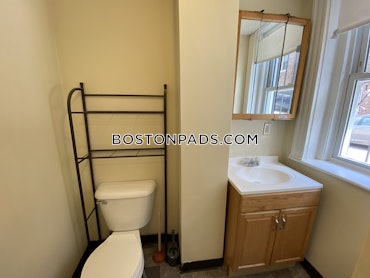 Boston - 2 Beds, 1 Baths