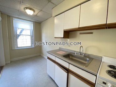 Boston - 2 Beds, 1 Baths