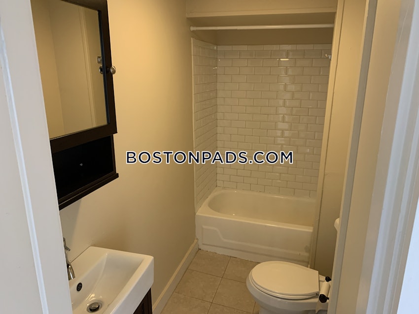 BOSTON - SOUTH BOSTON - WEST SIDE - 3 Beds, 1 Bath - Image 44