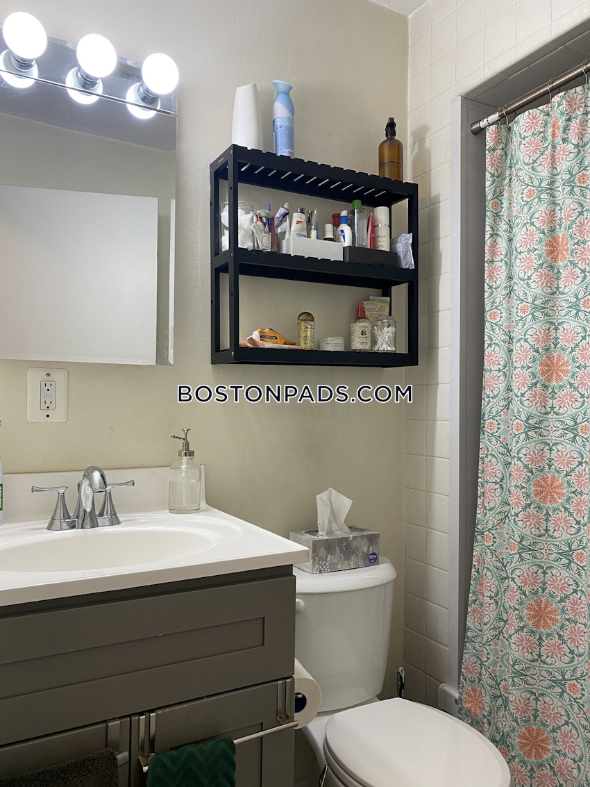 BOSTON - CHARLESTOWN - 2 Beds, 1 Bath - Image 8