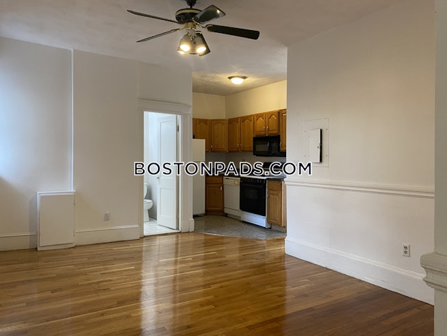 Boston - $3,400+ /mo