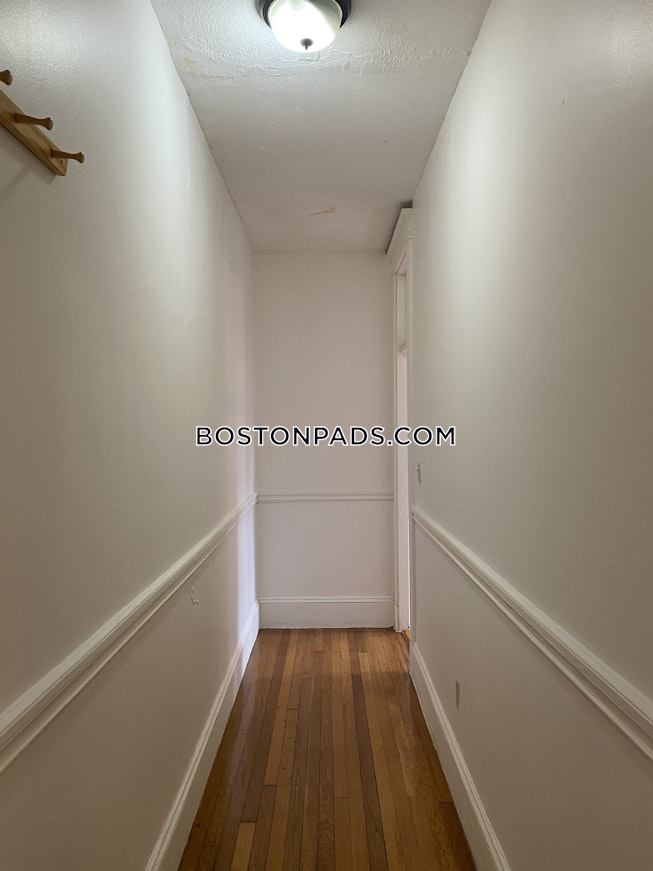 Boston - $3,400+ /mo