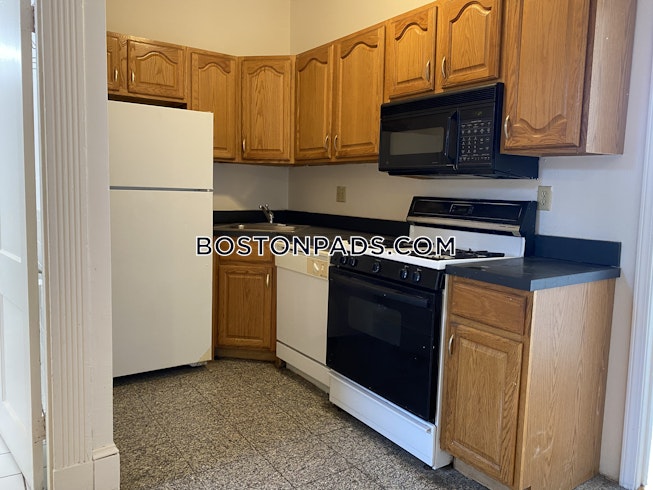 Boston - $3,400+ /mo