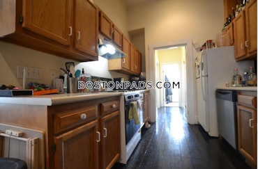 Boston - 3 Beds, 1 Baths