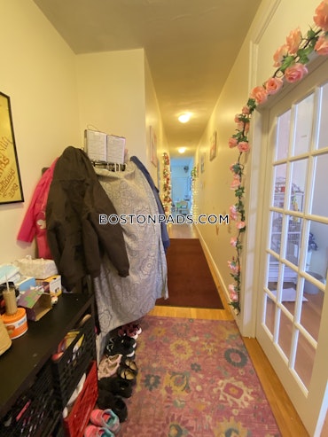 Boston - 3 Beds, 1 Baths