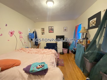 Boston - 3 Beds, 1 Baths