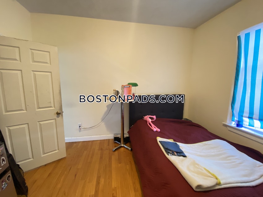 BOSTON - LOWER ALLSTON - 3 Beds, 1 Bath - Image 11