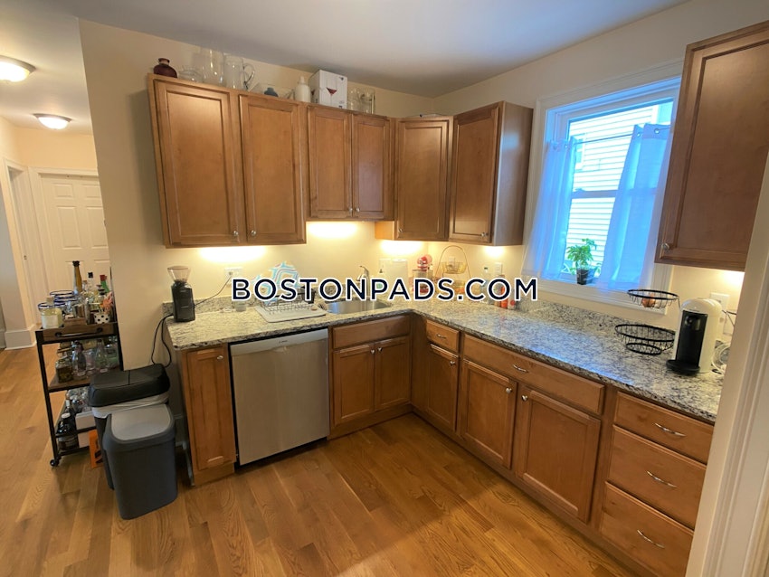 MEDFORD - MAGOUN SQUARE - 3 Beds, 2 Baths - Image 3