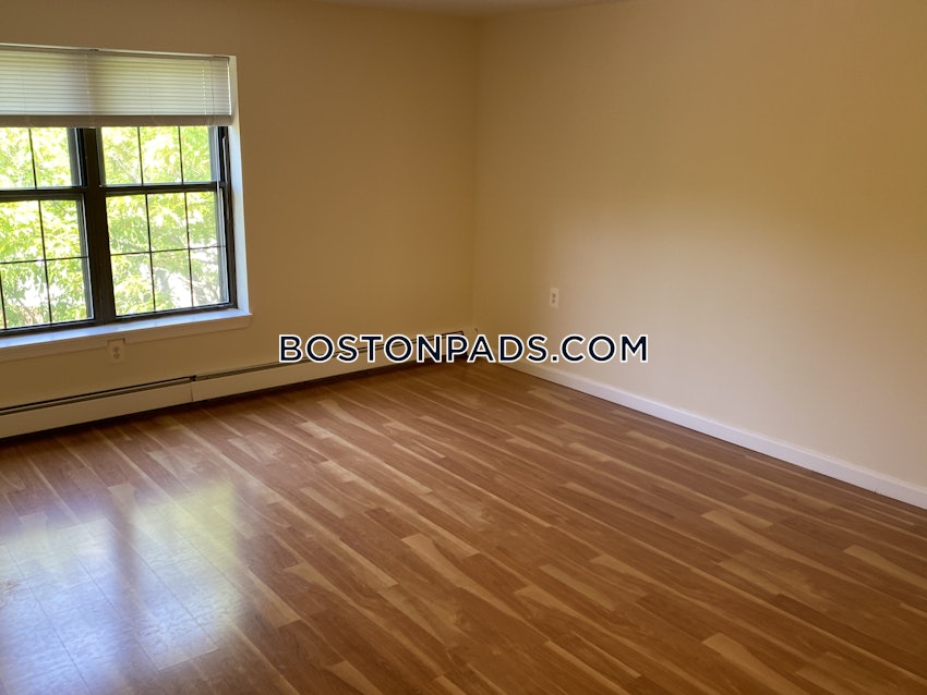 NEEDHAM - 2 Beds, 2 Baths - Image 3