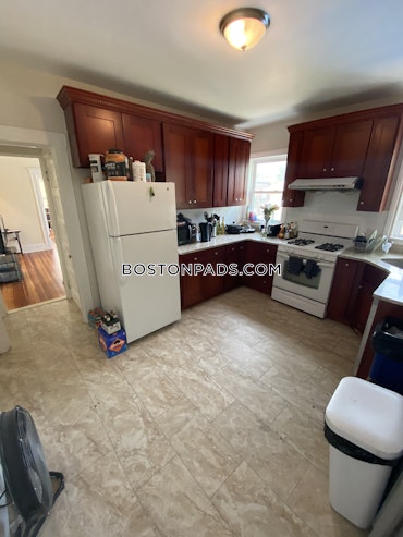 Boston - 5 Beds, 2 Baths