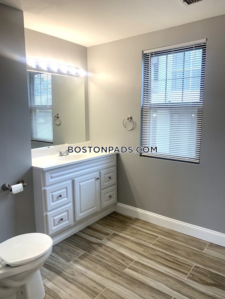 BOSTON - SOUTH BOSTON - ANDREW SQUARE - 4 Beds, 1 Bath - Image 47