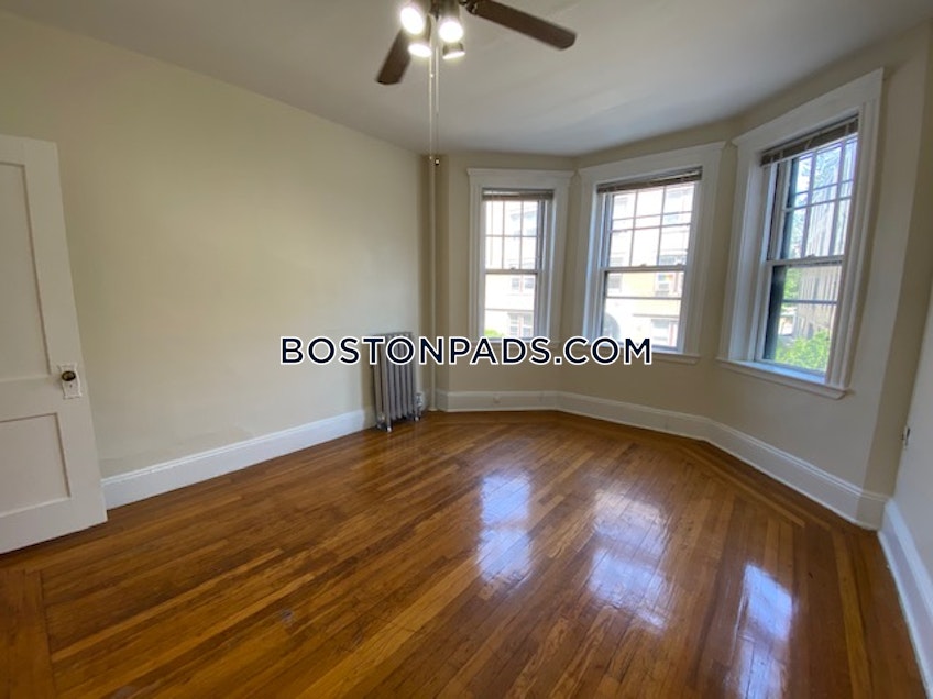 Boston - $2,650+ /month