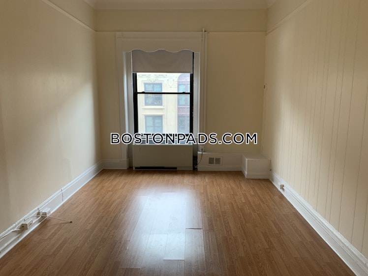 Boylston St., Boston