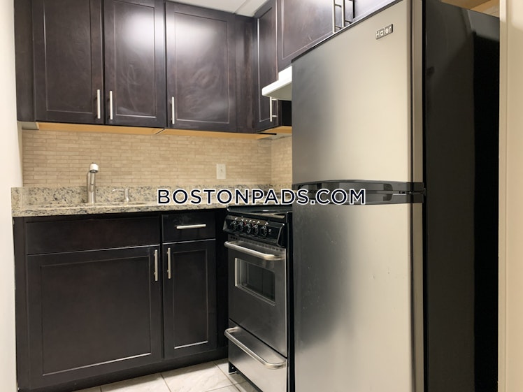 Boylston St., Boston