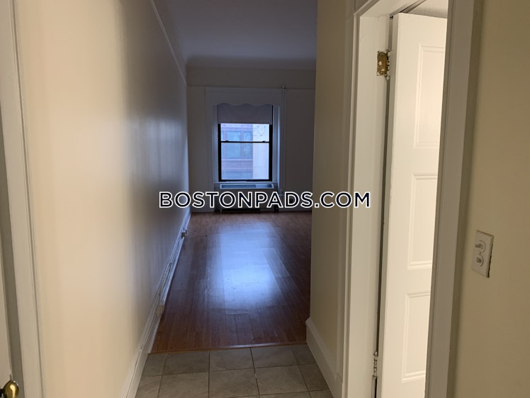 Boylston St., Boston